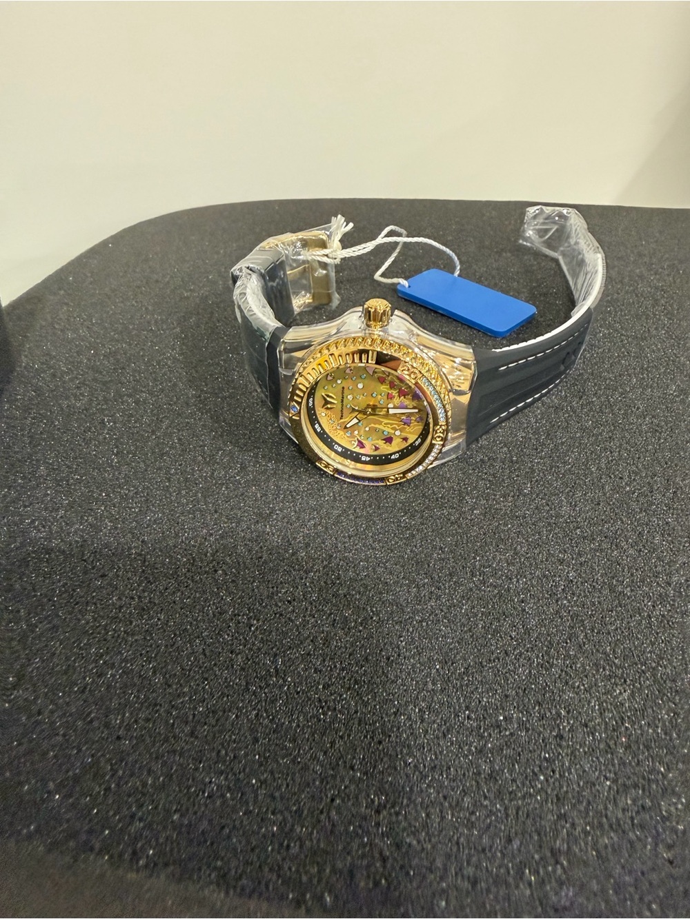 Technomarine Cruise Dream Unisex Gold Watch with Black Strap and Pink Accents - Picture 4 of 5